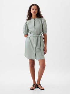 Soft linen-cotton mini shirtdress.  Crewneck.  Elbow puff sleeves.  Button front.  Tie-belt at waist.  *Fit: Relaxed.  A straight & easy fit.  Hits above the knee.  Models wearing Gap Spring Wedding Guest Dress, Statement Blouse, Outfit Combinations, Mini Shirt Dress, Cool Street Fashion, Australian Fashion, Aqua Green, Tennis Skirt, Shirtdress