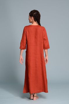 "🌿 ITEM DESCRIPTION Middle east style women's kaftan dress for summer vacation or casual wear made from washed linen in various colors. Comfy and beautiful, for all body types. DETAILS: - Made-to-measure - A-line dress - Medium side slits - Deep side pockets - 3/4 long sleeves - V neckline - Maxi or custom length - 100% linen in a medium weight, washed and softened - Big color choice, color shown RUST 🌿 SIZING Petit, Regular, Plus Size - all our clothes are custom-made, we do all sizes. The mo Linen Summer Dresses, Jw Illustrations, Flax Clothing, Dress With Sleeve, Jean Skirts, Long Linen Dress, Summer Linen Dresses, Linen Summer, Wide Leg Linen Pants