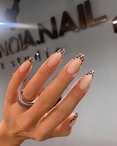 Paznokcie Hello Kitty, Cheetah Print Nails, Kutek Disney, Cheetah Nails, French Tip Nail Designs, Leopard Print Nails, Nagel Tips, October Nails