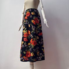 "Vintage - 100% Pure Silk - High Waist Floral Pattern A-line Pleated Ankle Skirt Fit size S/M, (missing size tag) Composition - 100% silk (missing care tag, material was testet to define the composition) Flat measurements - waist: 14\" (36 cm), hips: 20\" (51 cm),  length: 36\" (92 cm) Great condition" Summer A-line Bottoms With Elastic Waistband, Casual A-line Beach Skirt, Vacation Floral Print Full Skirt Bottoms, Floral Print Full Skirt Bottoms For Vacation, Floral Print Full Skirt For Vacation, A-line Floral Print Relaxed Skirt, A-line Floral Print Skirt, Beach A-line Lined Skirt, Ankle Skirt