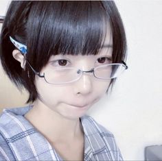 Girl With Glasses, Da Brat, Quick Crochet, Japan Girl, Girls With Glasses, Aesthetic Grunge, Kawaii Girl, Ulzzang Girl, New Hair