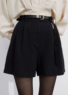 Tailored Shorts - Black - Shorts - & Other Stories US Tights Fashion, Jumpsuit And Blazer, Knit Outerwear, Linen Sweater, Tailored Shorts, Linen Skirt, Fashion Wishlist, Autumn Style, Clothes To Buy