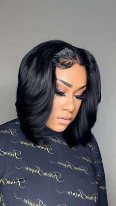 Closure Bob, Lace Closure Bob, Inspiring Hairstyles, Weave Ponytail Hairstyles, Weave Ponytail, Hair Shows, Middle Parts, Middle Part