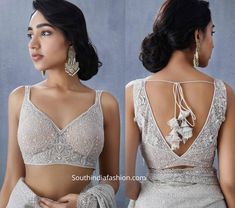 Fancy Saree Blouse Designs Latest Sleeveless, Blouse Designs Lengha Latest, Sleeveless Blouse For Organza Saree, Lehnga Blouse Designs Sleeveless, Bollywood Style Blouse Designs, Net Blouse Designs Sleeveless, Saree Choli Design, Sleeveless Choli Blouse Designs, Sleeveless Choli Designs