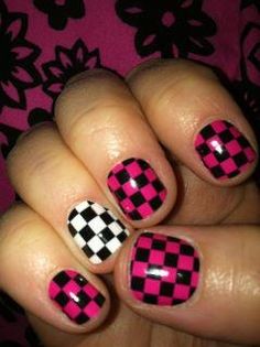 checker board!! Nascar Nails, Racing Nails, Scene Nails, Accent Nail Designs, Nyan Cat, Amazing Nail Designs, Cool Nails, Jamberry Nails