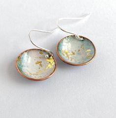 White round enamel bowl earrings with 24ct gold leaf on sterling silver hook wires. NOTE: Due to the way in which the enamel is applied there will be colour variation and no one piece will be exactly the same, and may vary from the image shown. This makes each piece unique to you. I am more than happy to email you a photo of your item before I post if if this is a concern. Torch Fired Enamel Jewelry, Enameling Jewelry, Torch Fired Enamel, Copper Clay, Pebble Jewelry, Verde Jade, Flower Resin Jewelry, Enamel Jewellery, Bowl Pendant