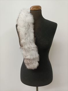 Give more style on your favorite coat  attaching on hood this fluffy Fox fur trim. Double sided fur stitched with elastic button hole fabric all you have to do is just sew the buttons we provide to you with a needle and thread on the edge of the hood inside or outside. You can use it in another jacket or use it like collar. ~Details~ Fur: Fox Fur Length: 73cm Fur width: 13cm ~Including~ *Thread, *Needle, *10 buttons. For wholesale please contact! Please note: The color of the item may vary from Fur Blanket, Fur Scarf, Fur Hood, Gorgeous Bags, Fur Collars, Fox Fur, Fur Trim, Needle And Thread, Fox