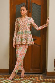 Memories Last Forever, Mehndi Outfit, Formal Clothing, Clothing Website, Desi Clothes, Top Clothing, Website Features, Clothing Websites, How To Dye Fabric