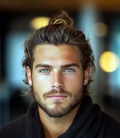 The Man Bun is a popular men’s haircut, offering an attractive style with minimal effort. The best types of hairstyles for guys are those that are low-maintenance, timeless and effortlessly handsome. Discover some excellent examples of cool haircut styles that to find a flattering, easy look. Hairstyle Man, 90s Hairstyles Men, Man Bun Hairstyles, Undercut Styles, Blonde Balayage Highlights, Long Hair Men, Brown Curls, Medium Brown Hair