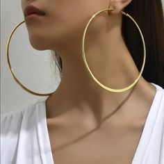 Brand New Women's Large Gold Wire Hoop Earrings Genuine 14k Gold Plated Sterling Silver 5" Size Retail Price $300 Buy With Confidence From A Trusted Seller With A 99%+ Feedback Rating! A0194 (Id-999) Giant Hoop Earrings, Classic Round Hoop Earrings For Party, Wire Hoop Earrings, Makeup Accesories, Earrings Big, Funky Earrings, Turtleneck Dress, Big Hoop Earrings, Spirit Week