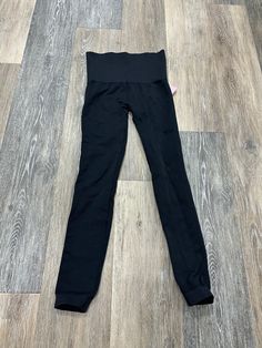 Brand: SPANX Style: LEGGINGS Color: BLACK Size: XS SKU: 137-13745-274352 CONDITION: GENTLY USED Black Moisture-wicking Leggings For Loungewear, Black Moisture-wicking Functional Leggings, Black Leggings For Sports With 5-inch Inseam, Cheap Black Moisture-wicking Leggings, Black Breathable 4-way Stretch Leggings, Maternity Sweater, Fleece Coat, Long Sleeve Blazers, Athletic Pants