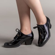 Luxury Women's Oxfords With Round Toe, Luxury Women's Round Toe Oxfords, Luxury Elegant Cap Toe Oxford Shoes, Luxury Classic Round Toe Oxfords, Luxury Classic Oxfords With Round Toe, Elegant Luxury Oxfords With Round Toe, Luxury Elegant Oxford Shoes With Round Toe, Affordable Black Leather Court Shoes, Luxury Black Oxfords For Work