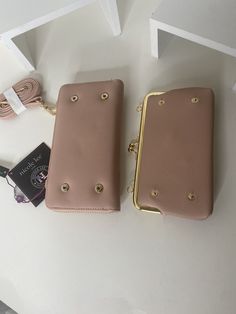 Nicole Lee wallet /crossbody  | eBay Lee Logo, Light Mauve, Nicole Lee, Patriotic Outfit, A Cell, Mauve Color, Functional Accessories, Clothing Boutique, Leather Material