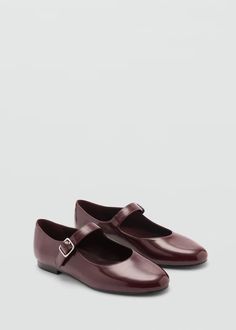 Patent leather-effect ballet flats - Women | MANGO USA Burgundy Ballet Flats, Mary Jane Ballet Flats, Leather Moccasins, Womens Ballet Flats, Ballerina Shoes, Pretty Clothes, Ballet Flat Shoes, Shoe Shop, Boot Shoes Women