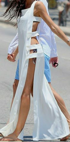 Beach Coverup Pattern, Izabel Goulart, Runway Details, Ocean Sky, Luxe Fashion, Go Shopping, Fashion Summer, Get Dressed