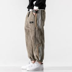 Modern Street Style, Cotton Sweatpants, Cooler Look, 자수 디자인, Fleece Sweatpants, Streetwear Men, Street Look, Mens Streetwear