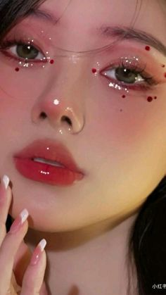 Angelic Douyin Makeup, Douyin Valentine Makeup, Lunar New Year Makeup Look, Soft Red Makeup Looks, Valentine’s Day Make Up Looks Simple, Valentine’s Day Make Up, Heart Eye Makeup, Korean Makeup Ideas, Kawaii Makeup Aesthetic