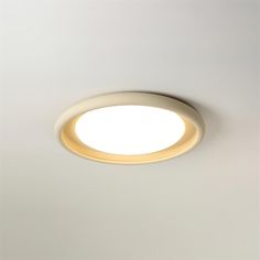 a white light that is on the ceiling