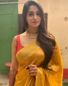 Deepika Kakkar, Dipika Kakkar, Dipika Kakar, Routine Life, Pani Puri, Indian Fashion Saree, Saree Photoshoot, Saree Models, Beautiful Women Over 40