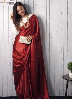 How to wear sarees in winter? 22 Ways to Layer Your Saree Velvet Saree, Full Sleeve Blouse, Velvet Shawl, Wish Board, Saree Fashion, Stylish Winter Outfits, Saree Ideas, Winter 22