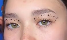 Dots On Face Makeup, Dot Eyeliner, Funky Makeup, Eyeliner Ideas