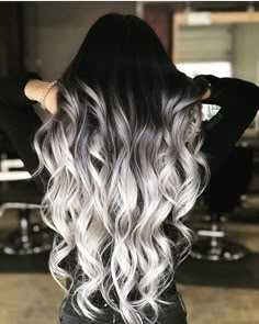 Skater Hair, Cute Hair Colors, Ombre Hair Blonde, Beautiful Hair Color, Grey Ombre, Awesome Hair, Long Wavy Hair