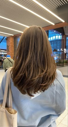 Haircut Selfie, Photo Hijab, Haircuts For Medium Length Hair, Brown Hair Inspo, Layered Haircuts For Medium Hair, Haircut Inspo, Cute Hairstyle, Hair Stylies