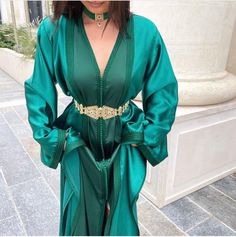 Moroccan Green Caftan 2 Pieces Luxury Traditional Green Abaya, Luxury Green Dresses For Women, Luxury Fitted Green Dress, Traditional Green V-neck Dress, Green V-neck Dress For Festive Occasions, Green V-neck Dress For Festive Season, Festive Green V-neck Dress, Green Traditional V-neck Dress, Green Long Dress For Eid