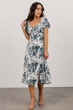 Check out our Cadence Midi Dress! It's simple elegant style is a must have for any wardrobe! Classy Modest Dresses, 34c Size, Baltic Born, Midi Wrap Dress, Dress Dusty, Satin Midi Dress, Green Midi Dress, Lace Midi Dress, Blue Midi Dress