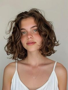 Wavy Bob With Face Framing Layers, Mid Length Hair For Wavy Hair, Shoulder Length Bob Wavy Hair, Mid Length Curly Hairstyles With Layers, Natural Wavy Bob With Bangs, 2b Shoulder Length Hair, Short Wavy Hair Middle Part, Curly Long Bob Haircut, Medium Bob Curly Hair