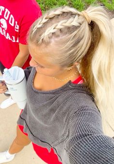 hair, blonde, summer, pic inspo, preppy Race Day Hair, Tennis Hairstyles, Tennis Hair, Cute Volleyball Hairstyles, Running Hairstyles, Soccer Hairstyles, Soccer Hair, Track Hairstyles, Preppy Hairstyles