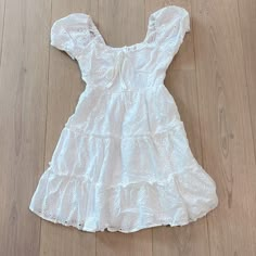 New Without Tags Amazon Puff Sleeve Dress. Never Worn. Fast Shipping. Boyfriend Application, Cutesy Clothes, Confirmation Dresses, Dr Wardrobe, Dark Outfits, White Short Dress, Puff Sleeve Dress, Concert Outfits, Get Money