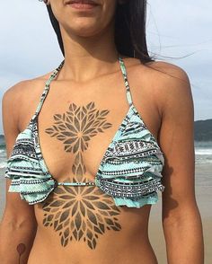 Sternum Tattoos For Women, Sternum Tattoos, Jagua Henna, Chest Tattoos For Women, Stomach Tattoos, Stylist Tattoos