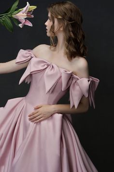 Pink Satin Prom Dress, Prom Dress Princess, Satin Long Prom Dress, Flower Prom Dress, Princess Prom Dresses, Dress Princess, Satin Prom Dress, Abayas Fashion, Dress Inspiration