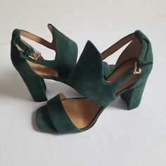 This Is A Banana Republic Loch Green, 3.75 Inch Block Heel Sandal. It Is A Suede With Ankle Straps And Synthetic Lining And A Flexible Rubber Heel. It's New Without Tags Chic Green Sandals With 4-inch Heel, Green Heels With Buckle Closure For Evening, Green Open Toe Heels With Heel Strap, Green Formal Sandals With Buckle Closure, Chic Green Heels With Buckle Closure, Formal Green Sandals With Buckle Closure, Green Open Heel Evening Heels, Green High Heel Sandals For Evening, Green Evening Sandals With Wrapped Heel