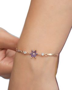 Formal Rose Gold Flower Bracelet, Dainty Rose Gold Flower Bracelets, Dainty Rose Gold Flower-shaped Bracelets, Dainty Rose Gold Bracelet With Flower Charm, Dainty Rose Gold Flower Bracelet, Adjustable Rose Gold Flower-shaped Bracelet, Flower Shaped Bracelets For Her, Dainty Flower Charm Bracelet, Bracelet Rose Gold