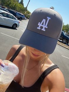 La Hat Aesthetic, Dodgers Outfit Women, Knee High White Boots Outfit, Knee High White Boots, Dodgers Outfit, High White Boots, Ootd Dinner