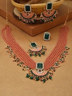 Dress Wardrobe, Rani Haar, Necklace Set Indian, Kundan Jewelry, Moms Bracelet, Peach And Green, Kundan Jewellery, Flower Jewelry, Spice Girls