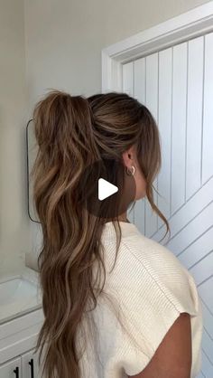 breanna cohoon on Instagram: "VDAY hairstyle 💌 this easy trick for half up hairstyle gives all the VOLUME ✨ 
.
.
.
#hairstyle #hairtutorial #style #fashion #hairinspo #valentinesday #halfuphair #hairtrends #hairhacks" Volume Hairstyle, One Ponytail, Straight Prom Hair, Messy Ponytail Hairstyles, Two Ponytail Hairstyles, Prom Hairstyle Ideas, Funny Riddles With Answers, Tattoo Designs Unique, Wedding Hair Trends