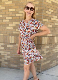 Tunic dress with floral print for summer Summer Flowy Dresses, Summer Tunic, Tunic Dresses