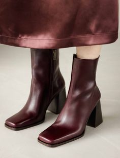 Wilma Cabernet - High heel boots with square-toe in bordeaux Leather Women Heel Boots, Cold Fits, Heel Boots, Heeled Ankle Boots, High Heel Boots, Womens Heels, Winter Season, High Heel, Chelsea Boots