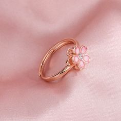 Color: J2231 Fashion Element: Flowers Style: Fresh Flower Spinner, Sweet Ring, Spinning Rings, Sakura Flower, Cherry Blossom Flowers, Fidget Rings, Twist Ring, Spinner Ring, Spinner Rings