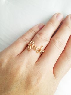 Fuck Handmade Wired Rings. - Etsy Diy Cute Rings, Handmade Rings Wire, Wired Rings, Carcase Iphone, Diy Wire Jewelry Rings, Jewlery Rings, Wrapping Tutorial, Rings Wire, Wire Jewelry Rings