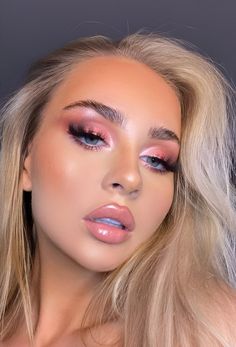 Soft Pink Eyeshadow Looks Makeup For Pink Outfit, Pink Prom Makeup Looks, Makeup Looks Pink Eyeshadow, Soft Pink Eyeshadow Looks, Light Pink Eyeshadow Looks, Light Pink Makeup Looks, Soft Pink Eyeshadow, Light Pink Makeup, Pink Eyeshadow Looks