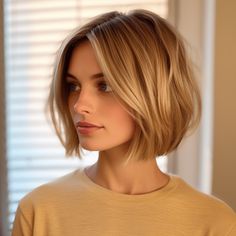 Messy Bob Haircut, Blonde Bob Hairstyles, Penteado Cabelo Curto, Short Hairstyle, Short Hair Haircuts, Bob Haircut