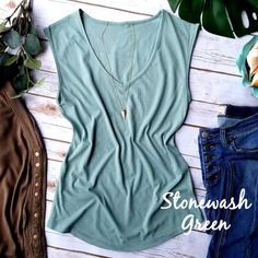 Soft Lightweight Sleeveless Top Perfect For Hot Summer Days Or Nights! Never Worn And In Perfect Condition! Casual V-neck Vest For Loungewear, Casual Green V-neck Camisole, Green Tank Top, Layering Tanks, Sleeveless Tee, Order Up, Custom T Shirts, Affordable Fashion, Hot Summer