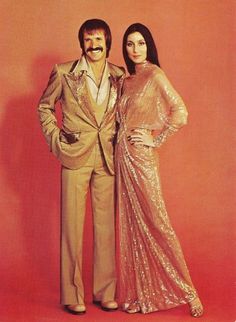 Sonny And Cher Outfits, Cher 1970s, Moda Disco, Sonny And Cher Show, Cher 70s, Cher Show, Look Disco, Sonny And Cher, Cher And Sonny