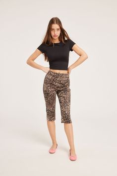 Ultra Cropped Trousers - Leopard - Monki Shoes Ballet Flats, Capri Trousers, Ballerina Shoes Flats, Leather Platform Sandals, Ballerina Shoes, Short Leggings, Cropped Trousers, Slim Leg, Slim Waist