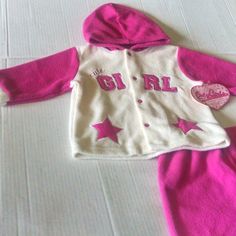 Vintage Rare Beautifully Designed 2 Piece Hooded Footed Fleece Top & Bottom Fashion Sweet Suit Set Size 6-9 Months. Will Look Great On Your Little Princess While Keeping Her Warm And Cozy. Will Be Great For The Winter. Will Make A Great Gift. Thank You For Looking, Have A Great Day. Winter Playwear For Babies In Pink, Winter Fleece Hoodie For Playwear, Pink Winter Playtime Sets, Pink Playtime Sets For Winter, Pink Winter Loungewear For Babies, Pink Hooded Sets For Fall, Winter Playtime Pink Sets, White Winter Hoodie For Playtime, White Winter Playwear For Babies