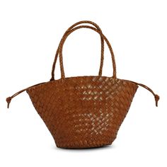 The Allan K Percy Toledo Leather Woven Shoulder Bag is composed of 100% woven buffalo light leather. This fabulous bag will quickly become your go-to bag of the season. Order now and receive free domestic shipping with your qualifying order! Details Composition: 100% woven buffalo light leather Handwoven leather shoulder strap Removable inner lining- drawstring closure, cotton bag Handle Drop: 20 cm Designed & imported from Belgium Size & dimensions Bottom Shape Circle Height 39 cm x Width 10 cm Luxury Woven Leather Basket Bag, Chic Woven Leather Bags For Market, Natural Leather Bag With Interwoven Design, Luxury Brown Woven Shoulder Bag, Brown Luxury Woven Shoulder Bag, Leather Bag With Interwoven Design For Shopping, Leather Travel Bag With Interwoven Design, Brown Leather Shoulder Bag With Interwoven Design, Luxury Leather Woven Shoulder Bag